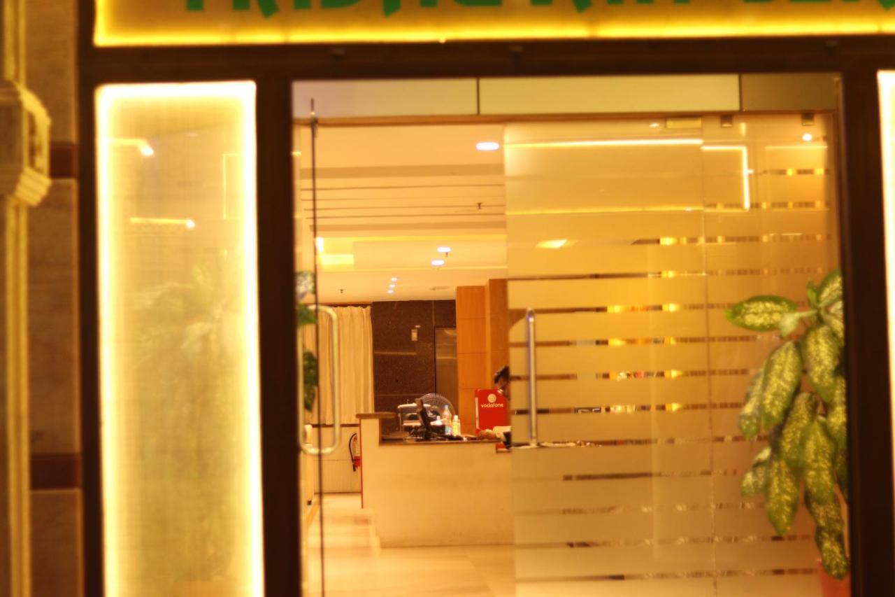 Hotel Madhuvan Serai Manipal Esterno foto