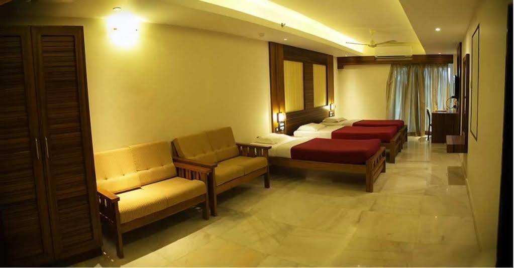 Hotel Madhuvan Serai Manipal Esterno foto