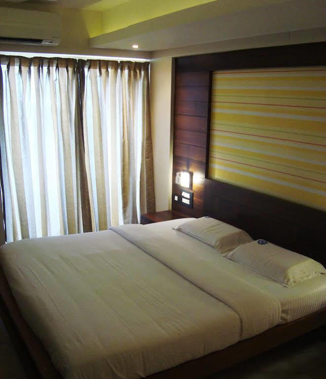 Hotel Madhuvan Serai Manipal Esterno foto