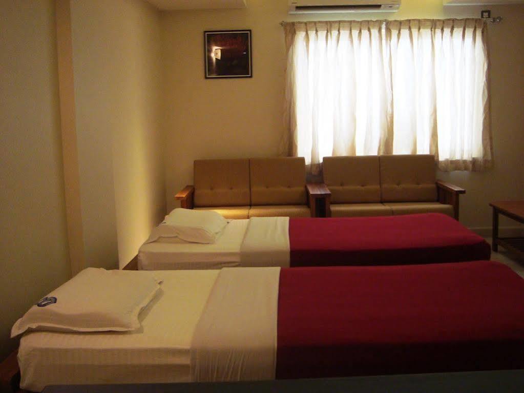 Hotel Madhuvan Serai Manipal Esterno foto