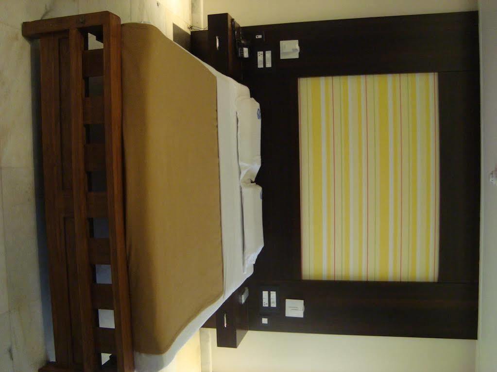 Hotel Madhuvan Serai Manipal Esterno foto
